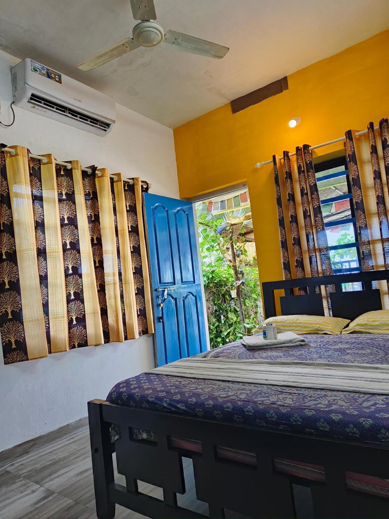 Peace And Love Beach Homestay Alappuzha Bagian luar foto